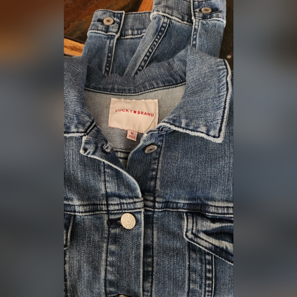 ๐๏ธ Lucky Brand Denim Jacket Size XL - Picture 9 of 15